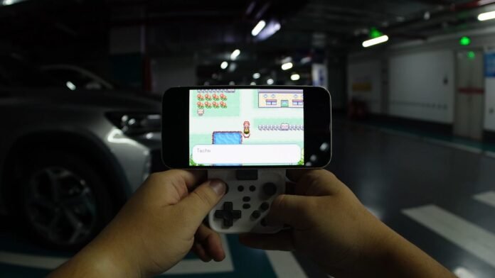 iPhones viram GameBoy com controle MagSafe