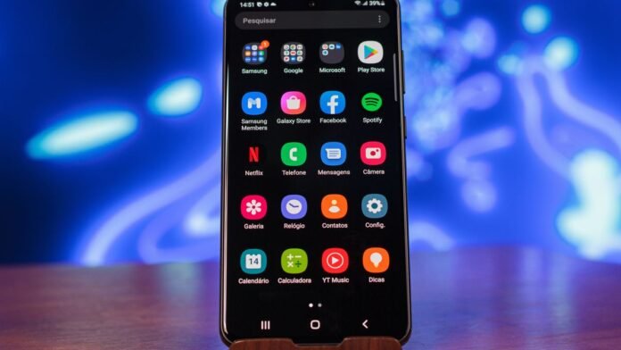 Samsung lança One UI 8 para Galaxy S21 FE e outros no Brasil