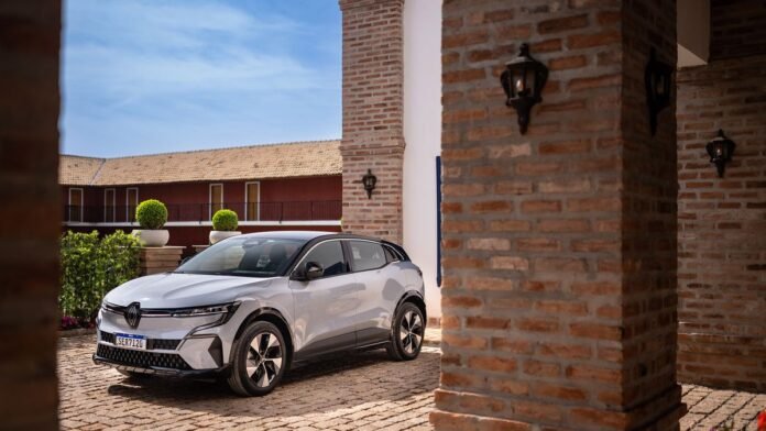 Renault corta preços e dá desconto em carro elétrico