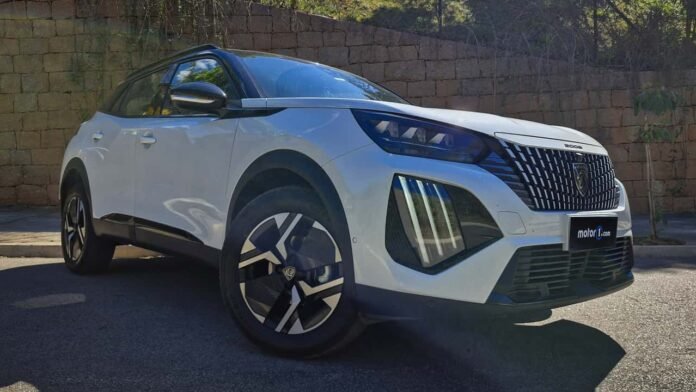 Teste Peugeot 2008 GT Hybrid 2026: melhor híbrido leve da Stellantis
