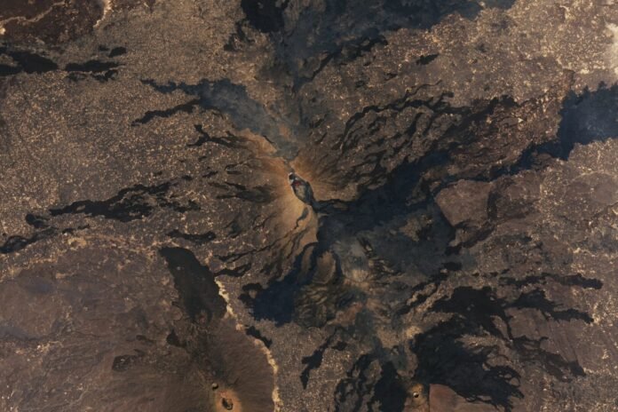 Vulcão Hayli Gubbi entra em erupção na Etiópia após 12 mil anos