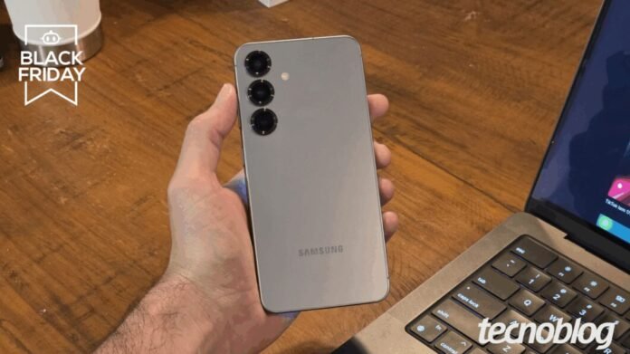 Black November: Galaxy S25 256 GB em 12x sem juros