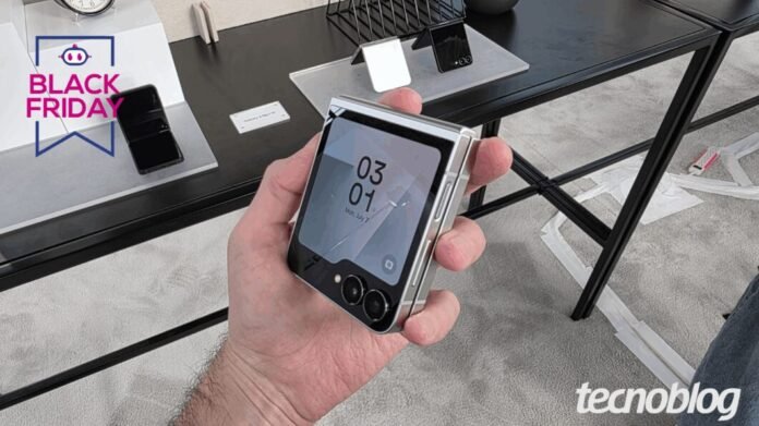 Black November: Galaxy Z Flip 7 FE com 50% de desconto