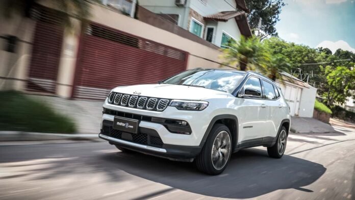 Jeep lidera vendas de SUVs em outubro com Compass e Commander