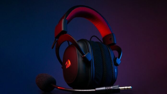 Black Friday derruba preço do headset Redragon Zeus Pro Black Friday derruba preço do headset Redragon Zeus Pro