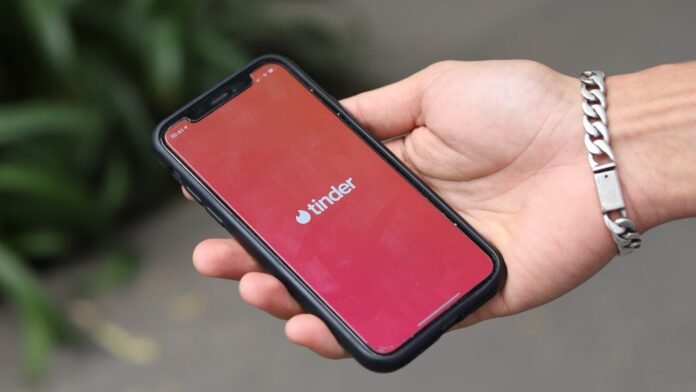 Tinder busca fotos para encontrar par ideal
